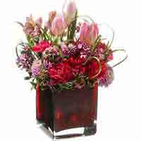 Stunning gifts to beguile the candid memories