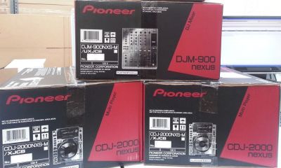 2x Pioneer CDJ-2000 Nexus + 1x Pioneer DJM-900 Nexus Limited Edition