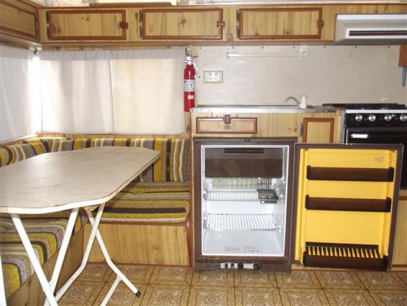 SN1698 ,  Viscount 13' Pop Top, Tare 650, Elevated M/wave, 