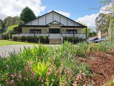 3 Bedroom, 2 bath comprised house for sale in Croydon, VIC 3136