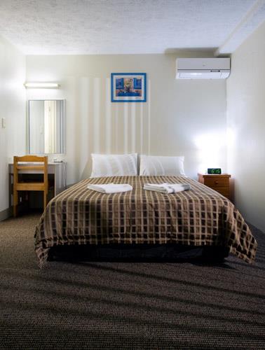 Get the Full Furnished Studio Apartment Accommodation at Airport Wooloowin Motel