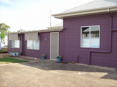 3+  BEDROOM  FAMILY HOME  IN YOUNG  NSW