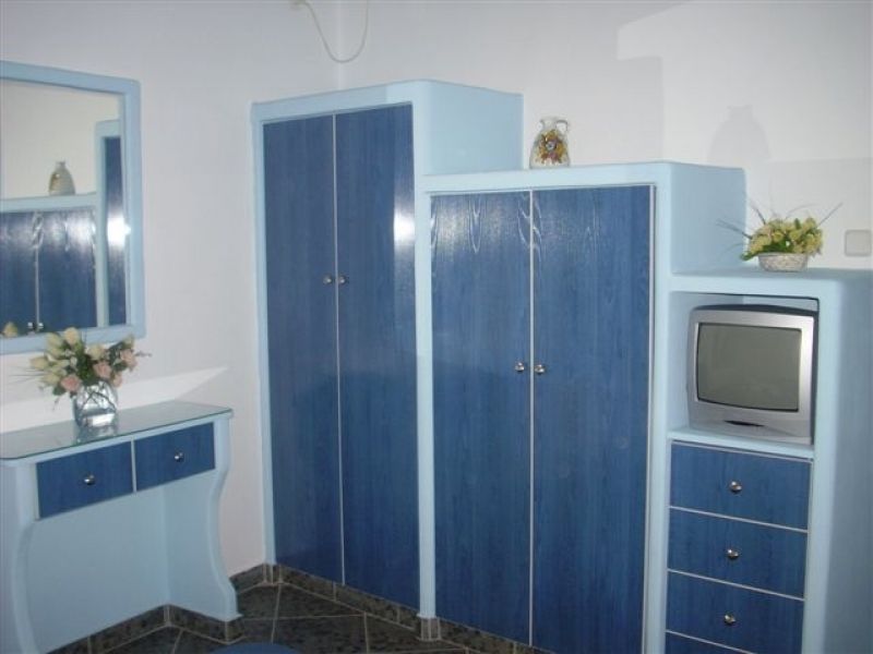 Greece Cyclades island of Milos rent studio apartment 