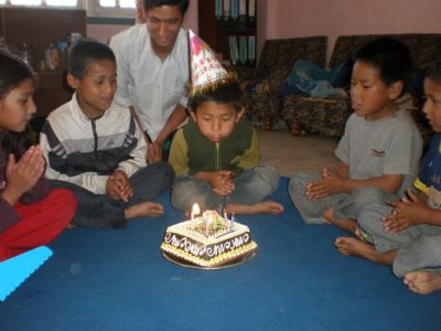 Volunteer in a Nepali orphanage