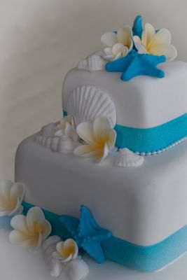 Wedding Cakes from only $99 single tier Lindt chocolate & fruit