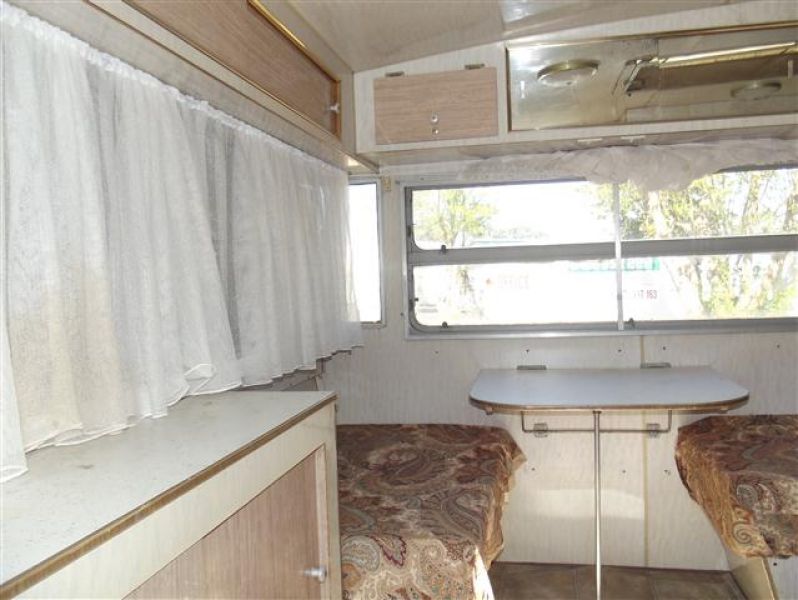 SN1625  VISCOUNT 16' CLASIC TOURER 