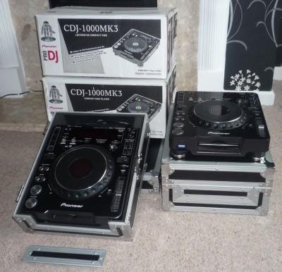 ---2 x PIONEER CDJ MK3 1000 AND DJM 800 + CDJ PACKAGE+ Flight Case