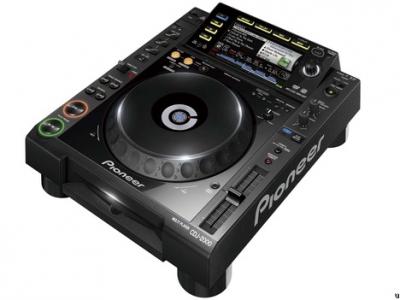 2x Pioneer CDJ-1000MK3 &amp; 1x DJM-800 MIXER DJ PACKAGE + 1HDJ 2000 Headphones. www.elect-trade.com