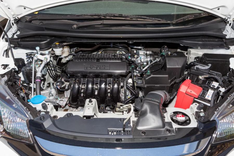 Buy Honda Jazz VTi 2015 car online at Keema Cars