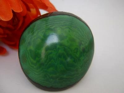 VEGETABLE IVORY JEWELLERY FROM LATIN AMERICA