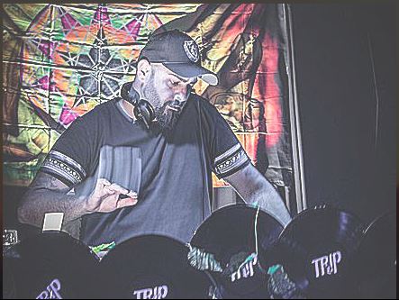 From dull to dazzling – the best corporate dj in Melbourne can make it happen!