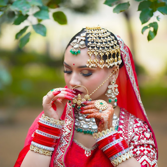 Skin Care Course in Saket – Learn Professional Beauty Skills at Lakmé Academy