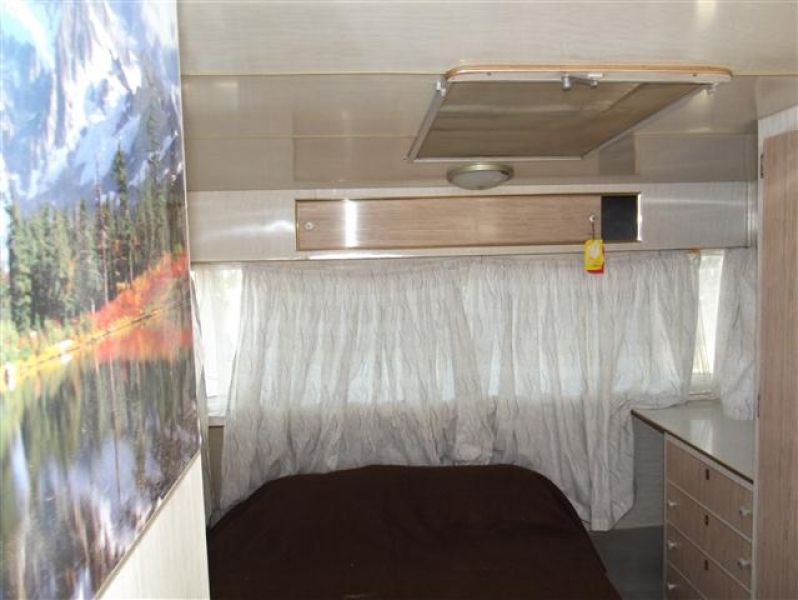 SN1625  VISCOUNT 16' CLASIC TOURER 