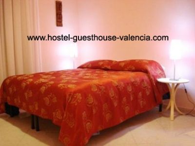 Backpackers hostels accommodation in Valencia- hostel-guesthouse-valencia.com - 12.50€- from Google