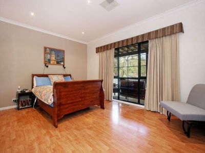 3 Bedroom, 2 bath comprised house for sale in Croydon, VIC 3136