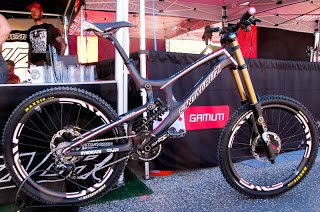 FOR SALE: NEW 2013 CANNONDALE SCALPEL 29ER CARBON 1 $4, 600