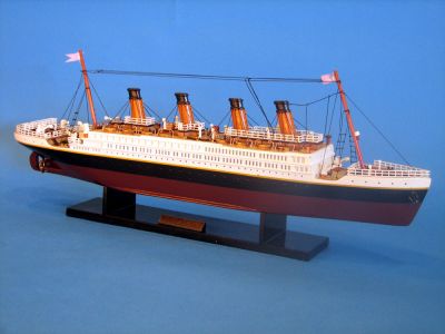 Why Shop at Handcrafted Model Ships (farkhanda1)