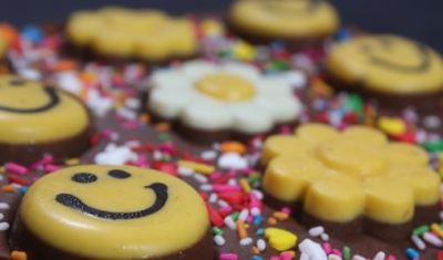 Gift customized chocolates to your friends India