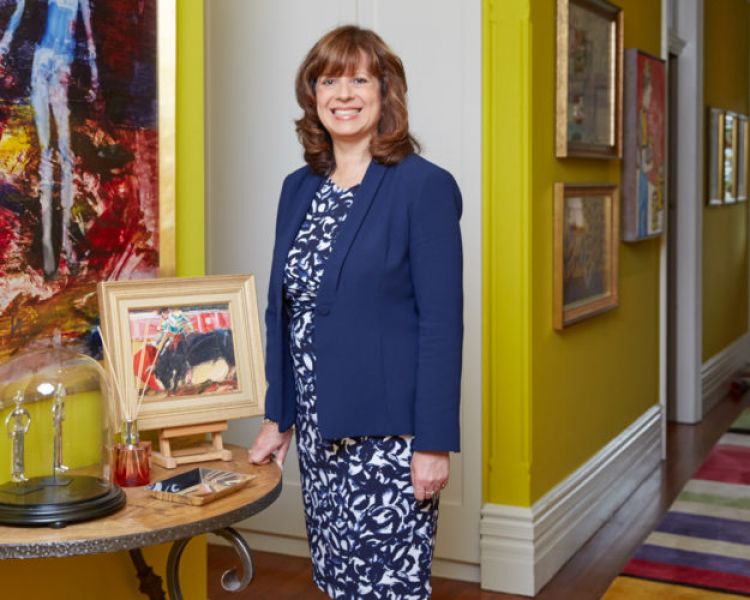 Newtownphotography.com.au offers Professional Portrait Photographer Sydney