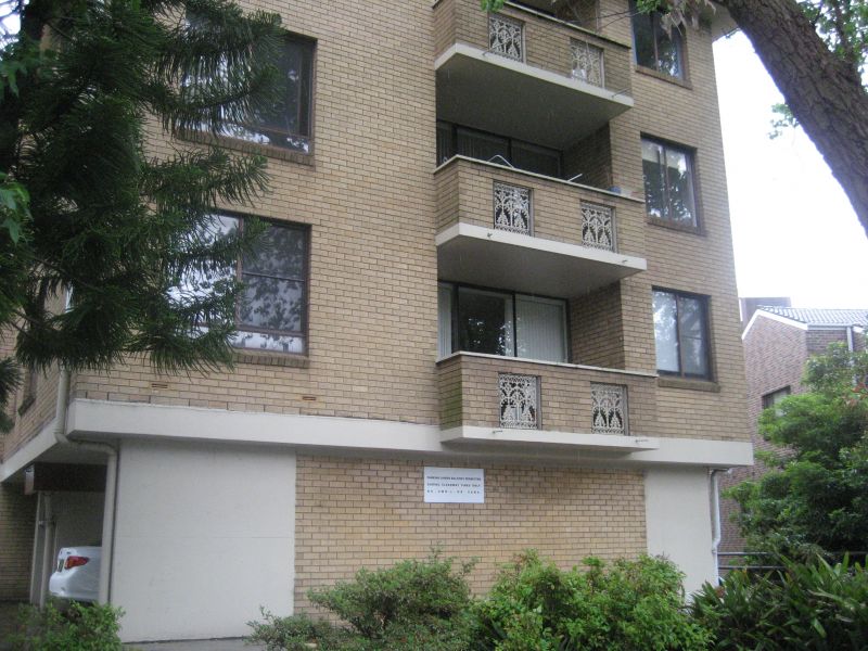 RENOVATED SPACIOUS CONVENIENT RENT $450 per week