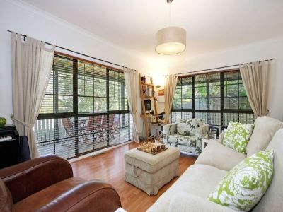 3 Bedroom, 2 bath comprised house for sale in Croydon, VIC 3136