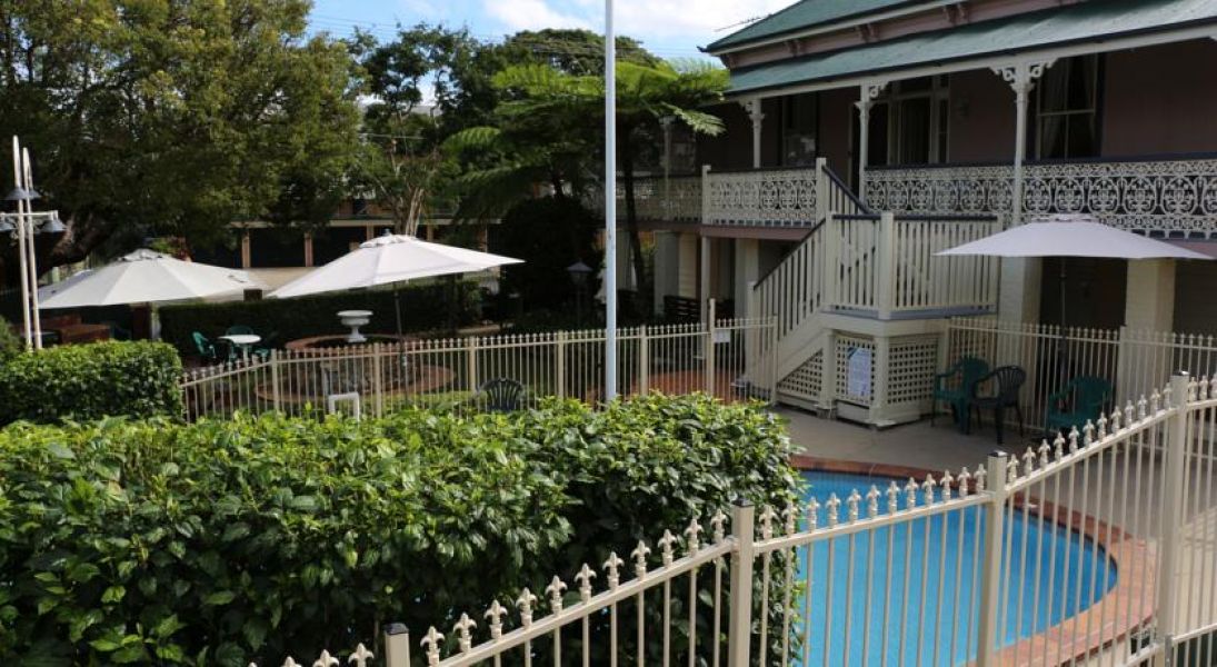 Luxury Motel Accommodation - Aabon Apartments & Motel