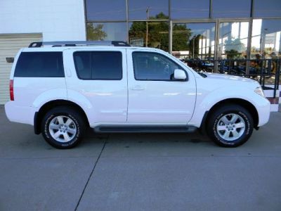 For Sale: My 2011 Nissan Pathfinder LE SUV